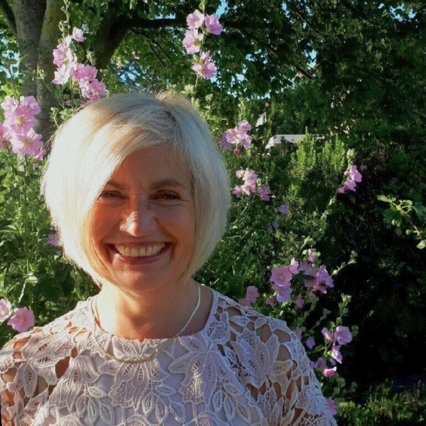 Bij het Lorentz Lyceum in Arnhem staat Simon aan het roer van de formatie. Als formatieadviseur is hij verantwoordelijk voor de opzet van het formatieplan (de rekenkundige kant), het 2bijhouden van